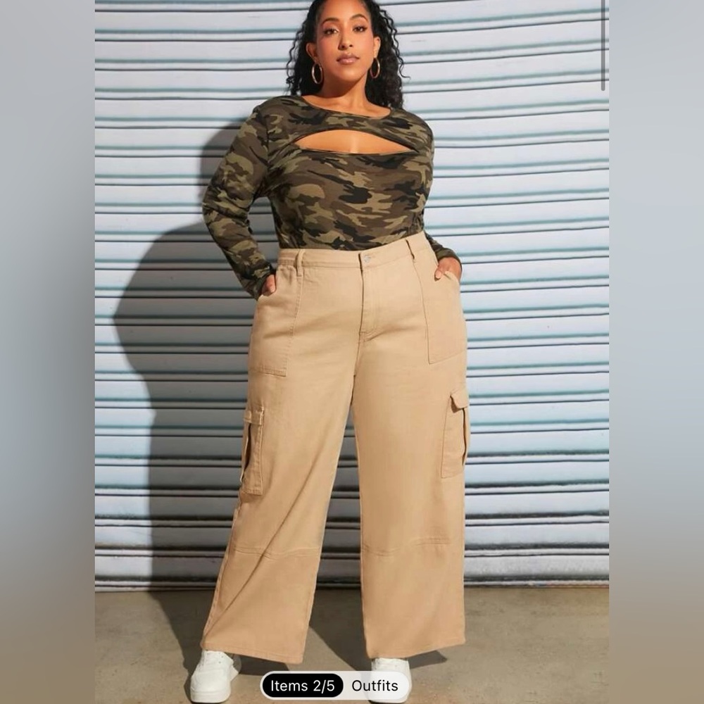 Plus High Waist Flap Pocket Side Cargo Jeans